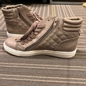 Steve Madden sneakers